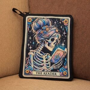 NWT The Skeleton Reader Zippered Pouch